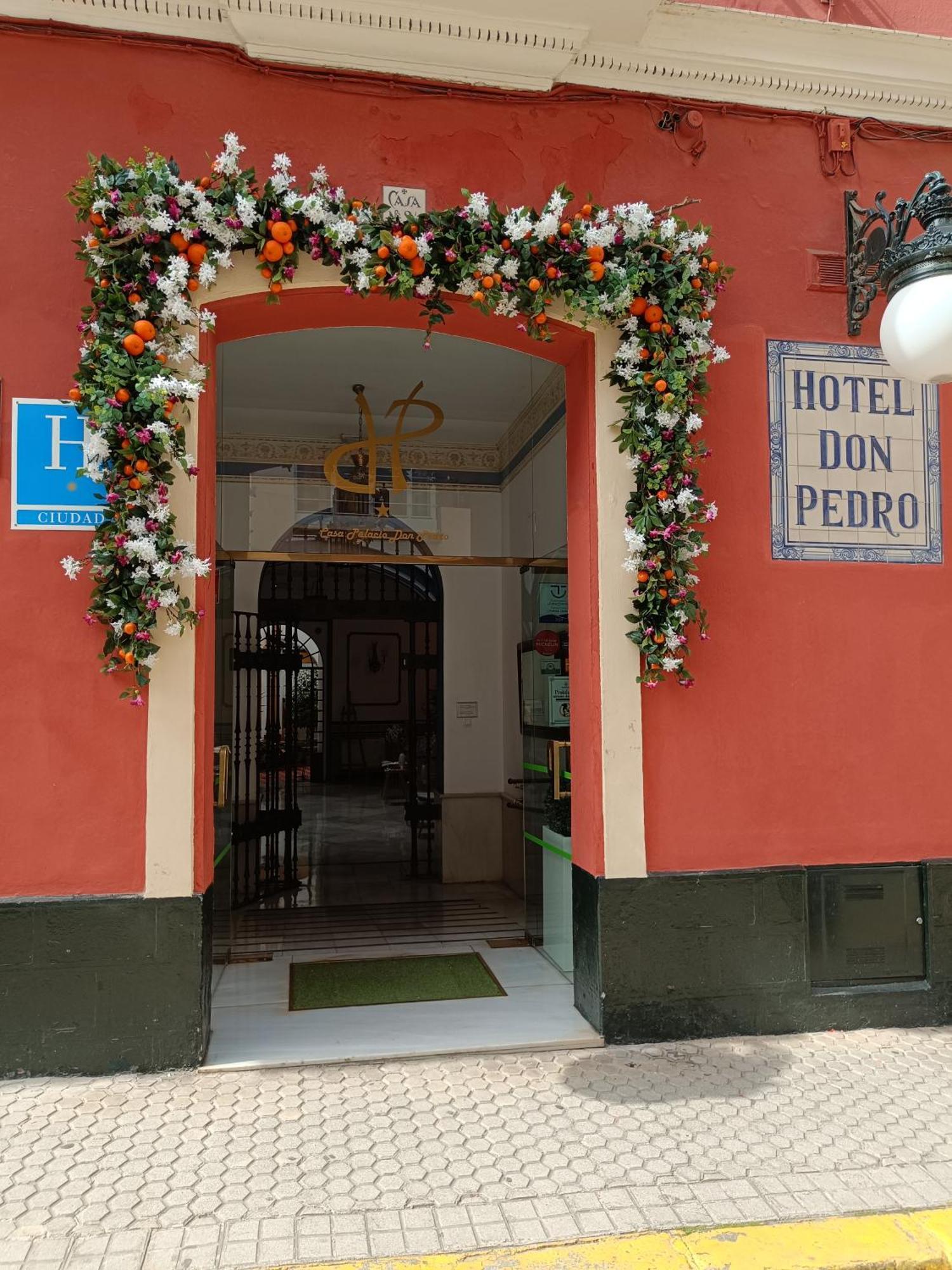 Casa Palacio Don Pedro Sevilla Exterior foto